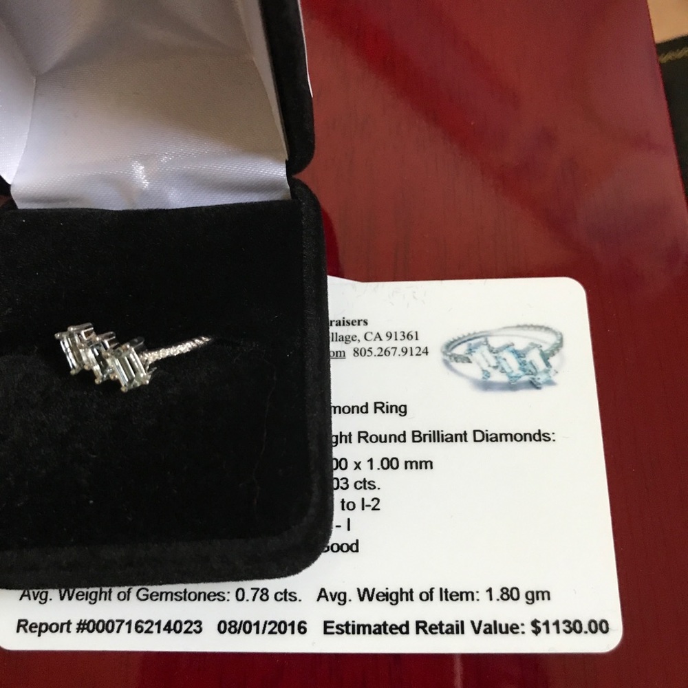 14kt Aquamarine and Diamond Ring